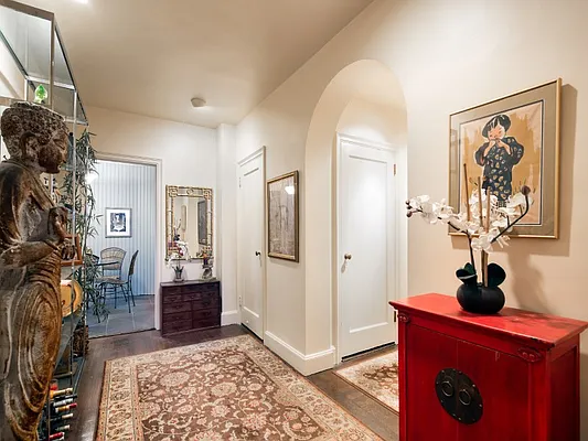 Sold by Sotheby's International Realty | media 21