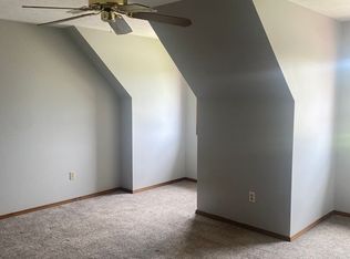 5412 S Parkhill Ave, Springfield, MO 65810