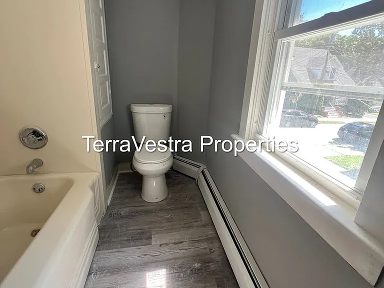 138 Denny Ave — Photo 11