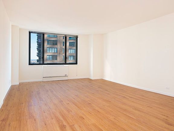 5th image of 211 W 56th St #J32