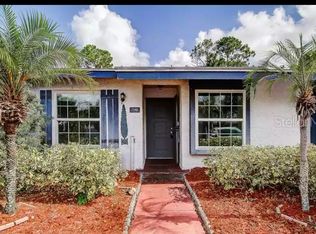 7240 Parkside Villas Dr, Saint Petersburg, FL 33709