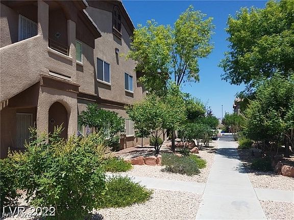 2nd image of 5750 E Hacienda Ave Unit 202