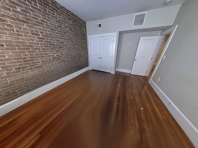 38 Frankfort St #3 — Photo 25