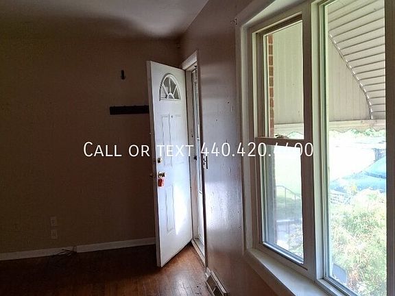 3rd image of 207 14th St
