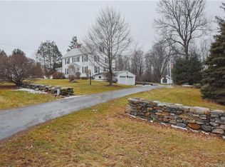 33 Hebron Rd, Bolton, CT 06043