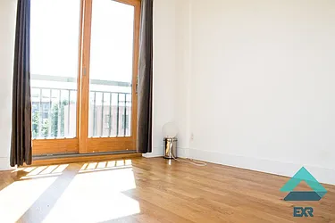 Rented by EXR