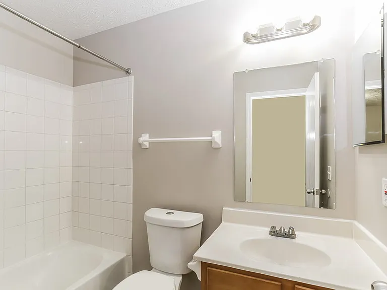 6280 Marengo St — Photo 16