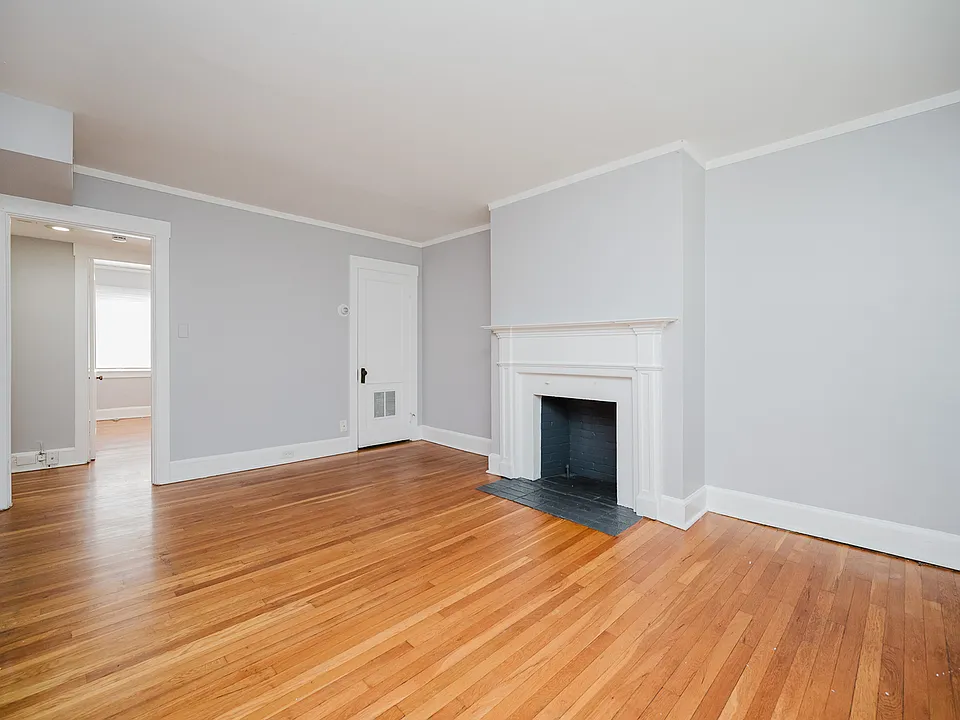 Mariemont Square Living Room