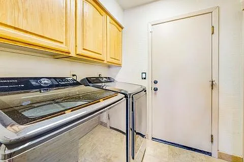 1265 W Ellis St — Photo 28