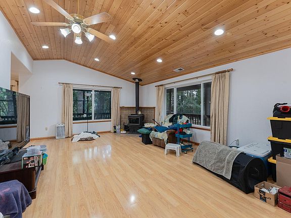 5th image of 4862 Blue Lake Road