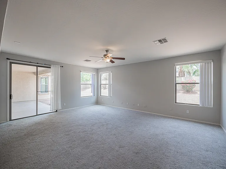 15268 W Coolidge St — Photo 7
