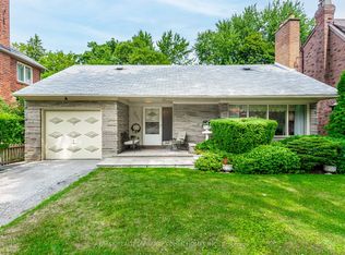 200 Cortleigh Blvd, Toronto, ON M5N 1P5