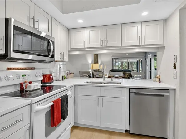 5857 Rattlesnake Hammock RD N #106, NAPLES, FL 34113