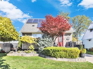 1876 Olive Rd, Windsor, ON N8T1R2
