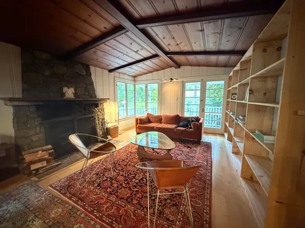 33054 Decker School Rd, Malibu, CA 90265
