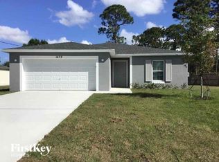 1673 SW Carillo Ave, Pt Saint Lucie, FL 34953