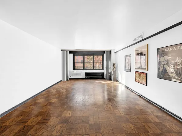 31 Jane St APT 2H, New York, NY 10014