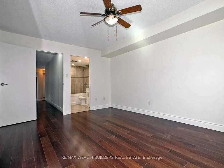 77 Maitland Pl #207 — Photo 26