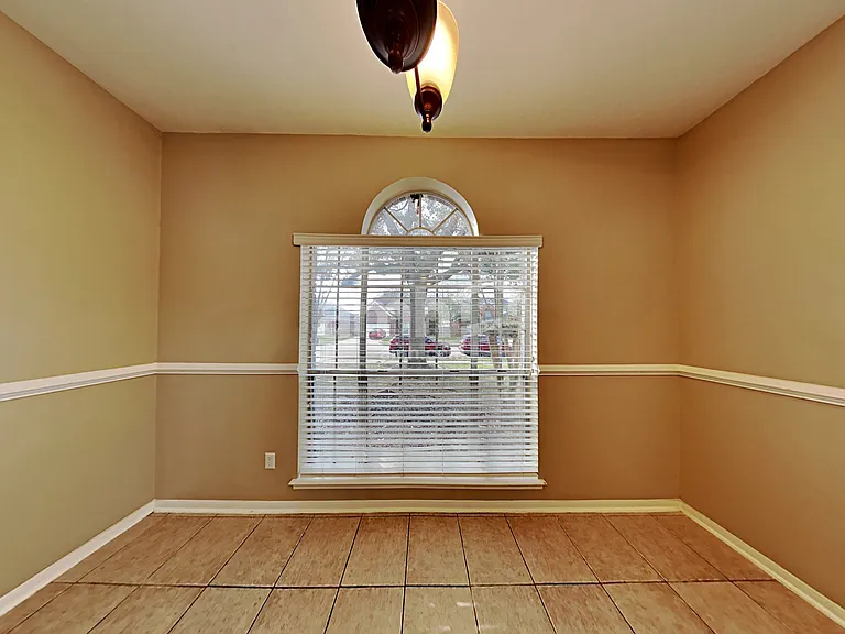 2903 Linda Dr — Photo 5