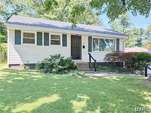 539 Coppinger Dr, Saint Louis, MO 63135