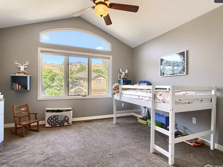 1130 Utica Cir — Photo 12
