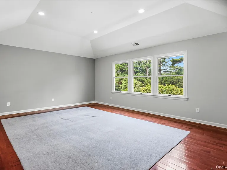 10 Osborne Ln — Photo 18