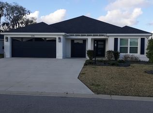 3290 Dzuro Dr, Oxford, FL 34484