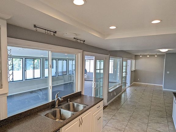 4th image of 15155 Segovia Ct