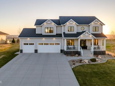 3312 Promontory Dr, Bismarck, ND, 58503