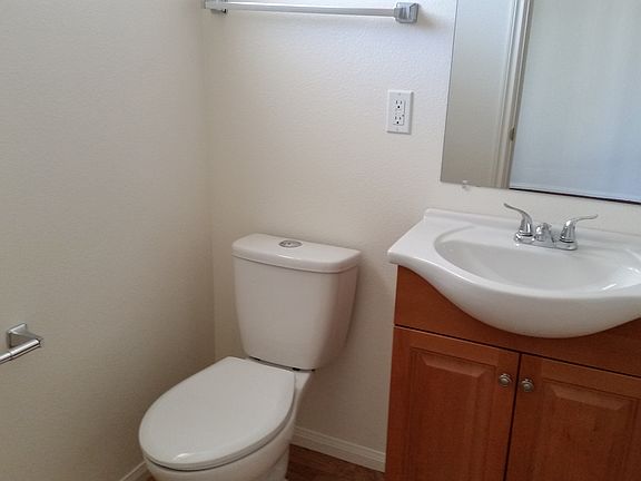 4th image of 800 Mesa Ct Unit C