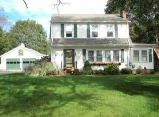 20 Breakneck Hill Rd, Lincoln, RI 02865