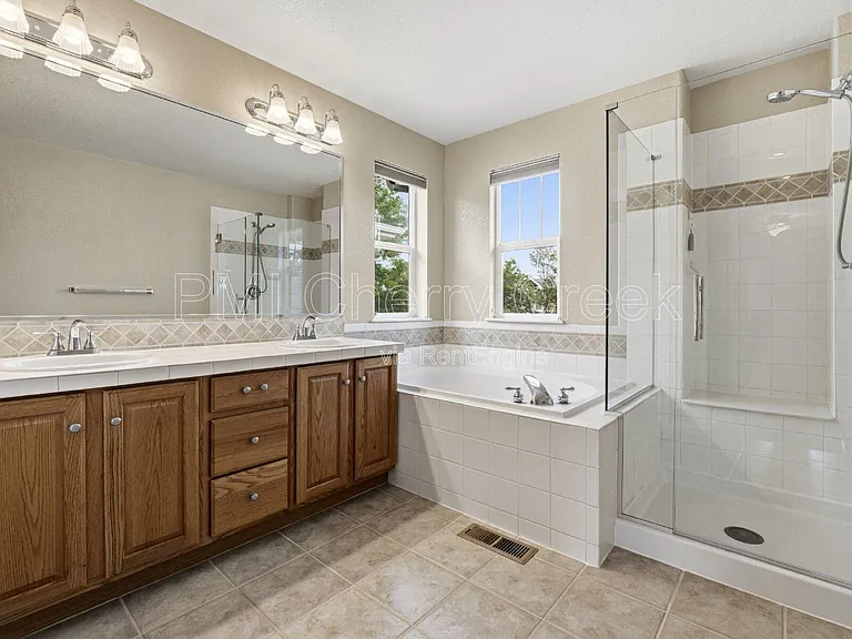 10740 Southhaven Cir — Photo 15