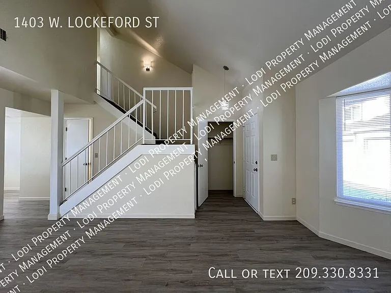 1403 W Lockeford St — Photo 3