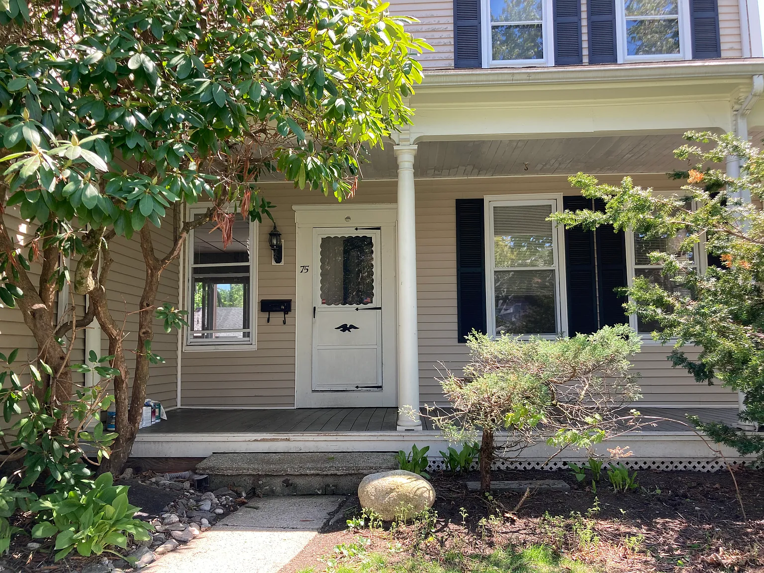 2 bed, 1000 sqft, $2,400 — Photo 2