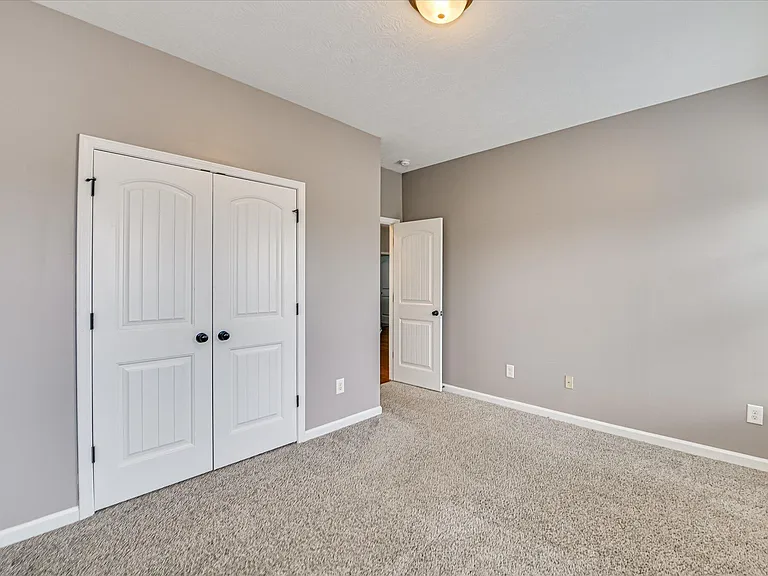 249 Crown Heights Way — Photo 38