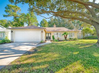 273 Quebec Ln, Jacksonville, FL 32225