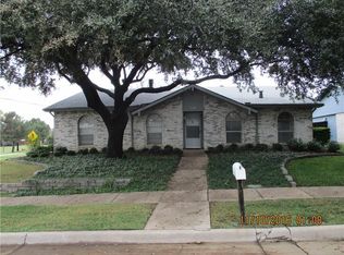 3101 Falkland Rd, Carrollton, TX 75007