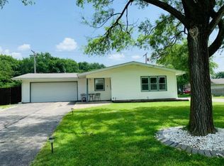 539 McCool Rd, Valparaiso, IN 46385
