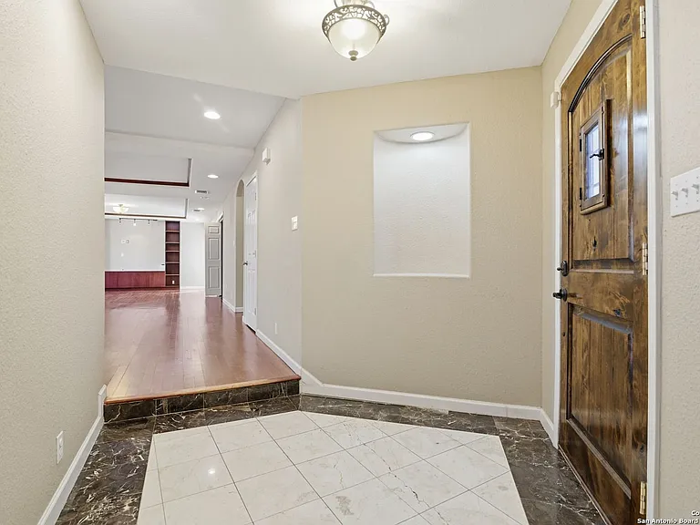 415 Calumet Pl — Photo 11