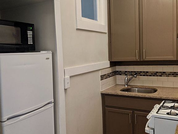 5th image of 240 E 19th Ave #4