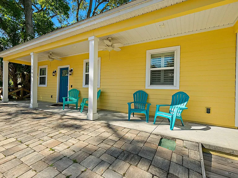 104 Cedar St #ID1281914P — Photo 32