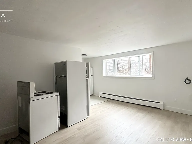 1459 Trafalgar St #108 — Photo 2