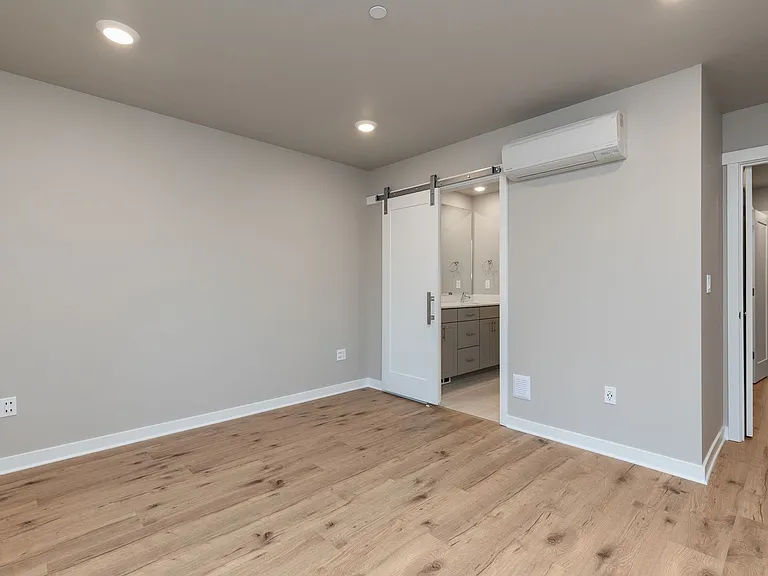 15423 Admiralty Way #B7 — Photo 27