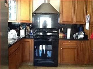 5th image of 924 Southgate Ave