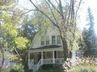 18 W Jackson Rd, Saint Louis, MO 63119