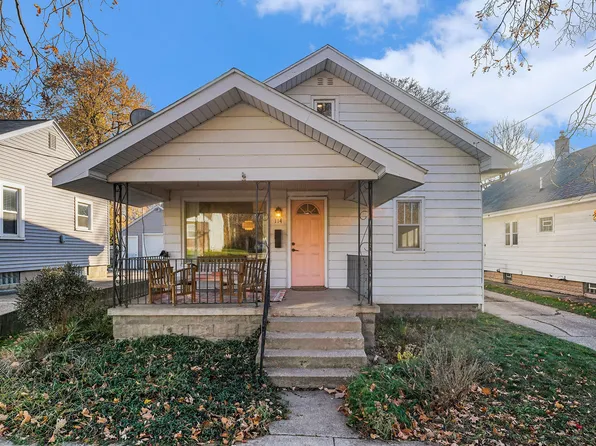 114 Knapp St NE, Grand Rapids, MI 49505