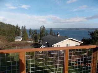2255 Cranes Landing Dr, Greenbank, WA 98253
