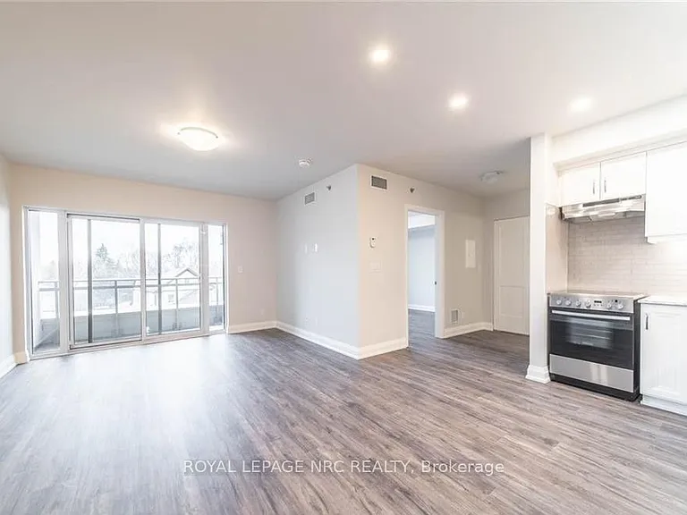 5698 Main St #508 — Photo 4