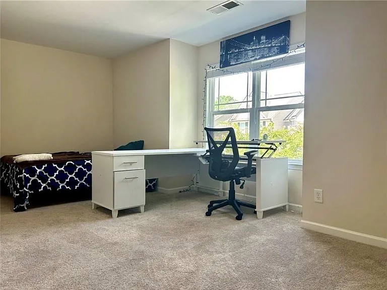 220 Stone Park Dr — Photo 29