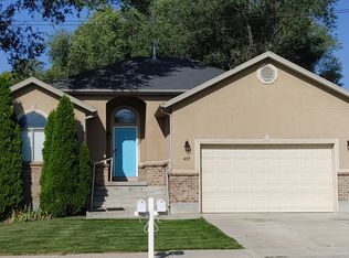 457 N Center St, Lehi, UT 84043